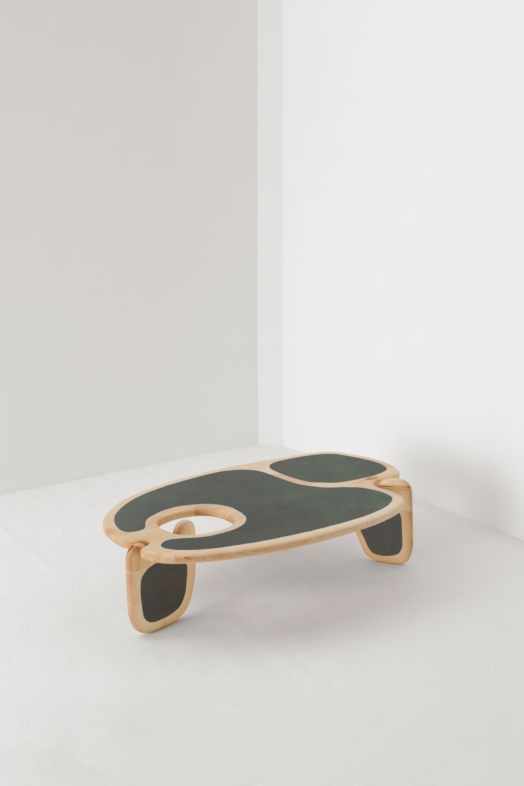 Palette Coffee Table / Sycamore