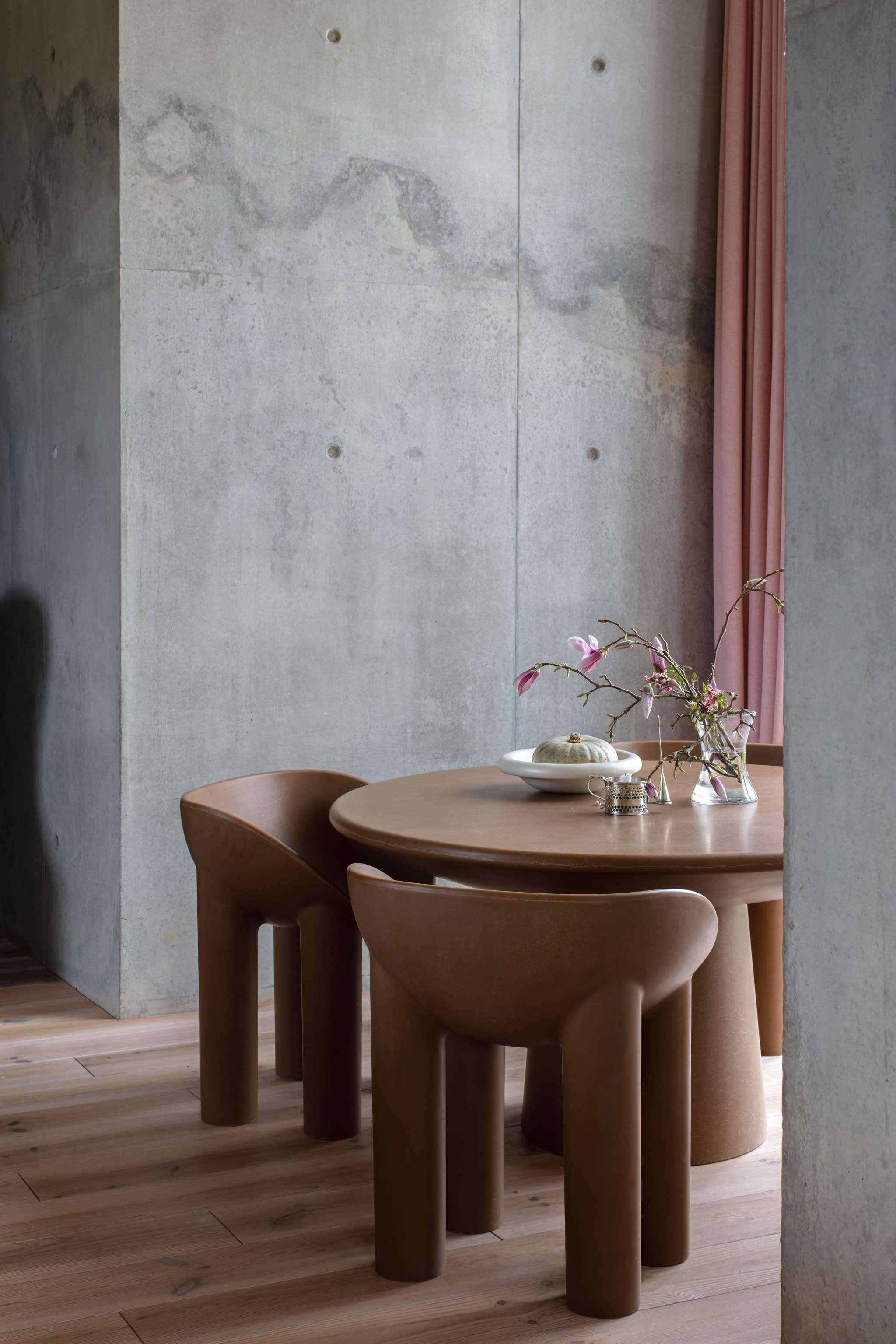 Roly Poly Dining Chair