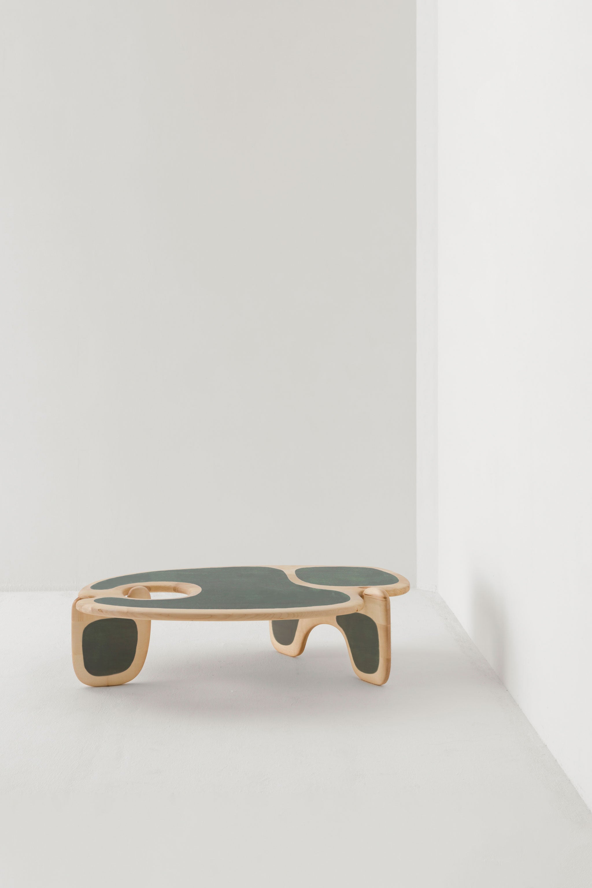 Palette Coffee Table / Sycamore